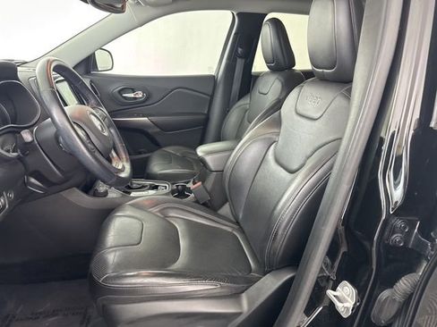 Used 2019 Jeep Cherokee Limited AWD/4WD image 27