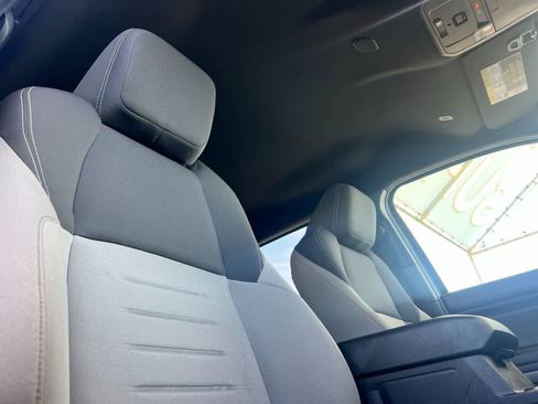 Used 2024 Toyota Tacoma TRD Sport image 17