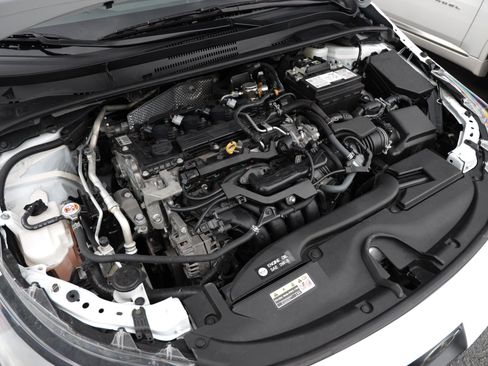 Used 2024 Toyota Corolla LE FWD image 45