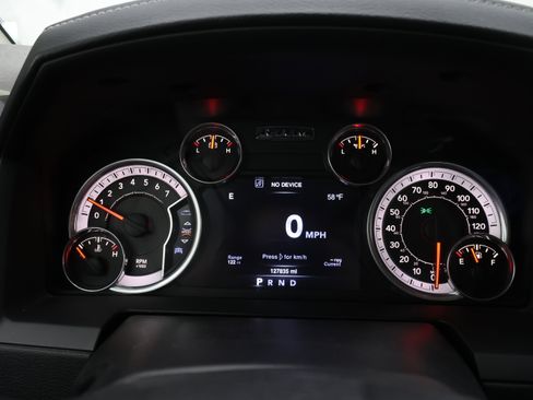 Used 2016 RAM 1500 Laramie w/ Convenience Group AWD/4WD image 10