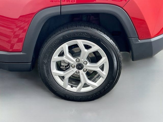 Used 2025 Jeep Compass Sport AWD/4WD image 33