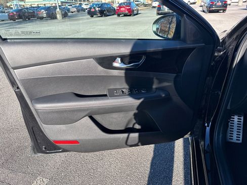 Used 2022 Kia Forte GT image 10