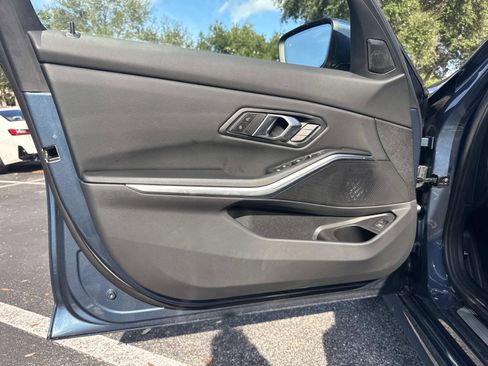 Certified 2025 BMW 330i Sedan image 16
