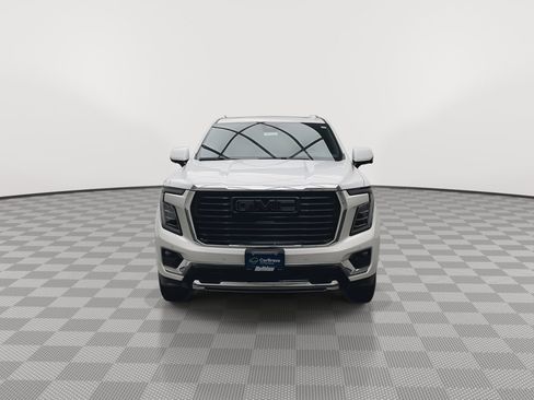 Certified 2025 GMC Yukon Elevation w/ LPO, Elevation Black Package AWD/4WD image 38