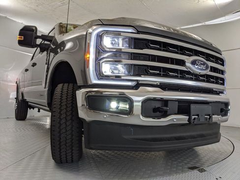 New 2025 Ford F350 Lariat w/ Lariat Ultimate Package image 30