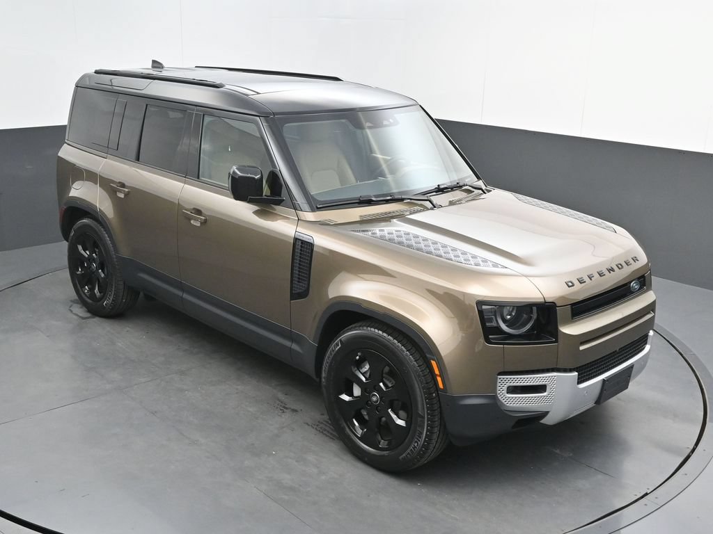 Used 2025 Land Rover Defender 110 S AWD/4WD image 38