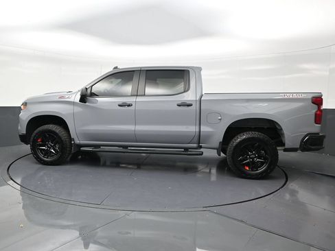Used 2025 Chevrolet Silverado 1500 Custom Trail Boss AWD/4WD image 2