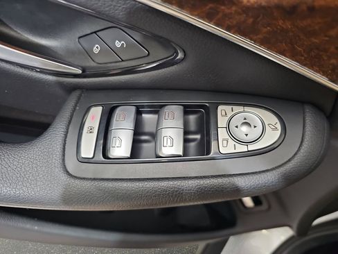Used 2016 Mercedes-Benz GLC 300 4MATIC image 31