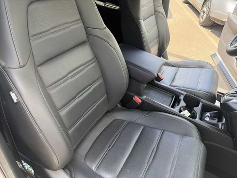 Used 2019 Honda CR-V Touring image 25