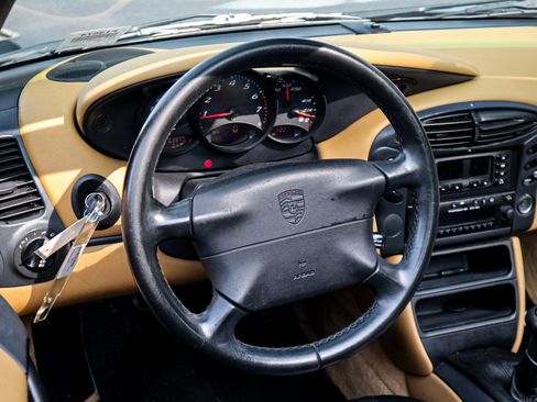 Used 1999 Porsche Boxster RWD image 6