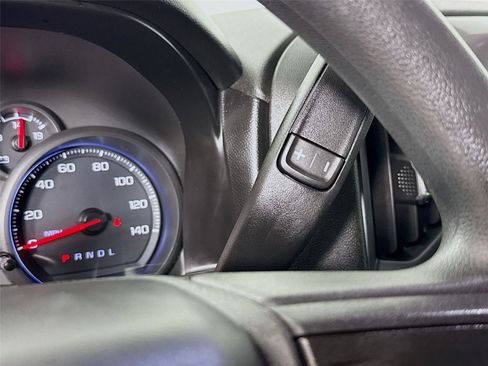 Used 2020 Chevrolet Silverado 1500 Custom w/ Custom Value Package image 16