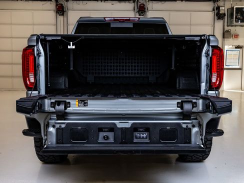 Used 2025 GMC Sierra 1500 Denali Ultimate w/ LPO, Utility Wall Package AWD/4WD image 9
