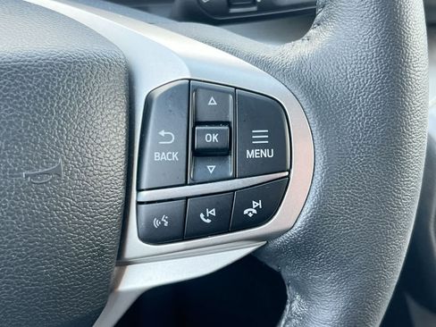 Used 2024 Ford Explorer XLT w/ Equipment Group 202A AWD/4WD image 24