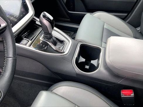 Used 2020 Subaru Outback Onyx Edition XT image 16