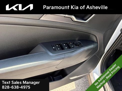 New 2026 Kia Sportage LX AWD/4WD image 24