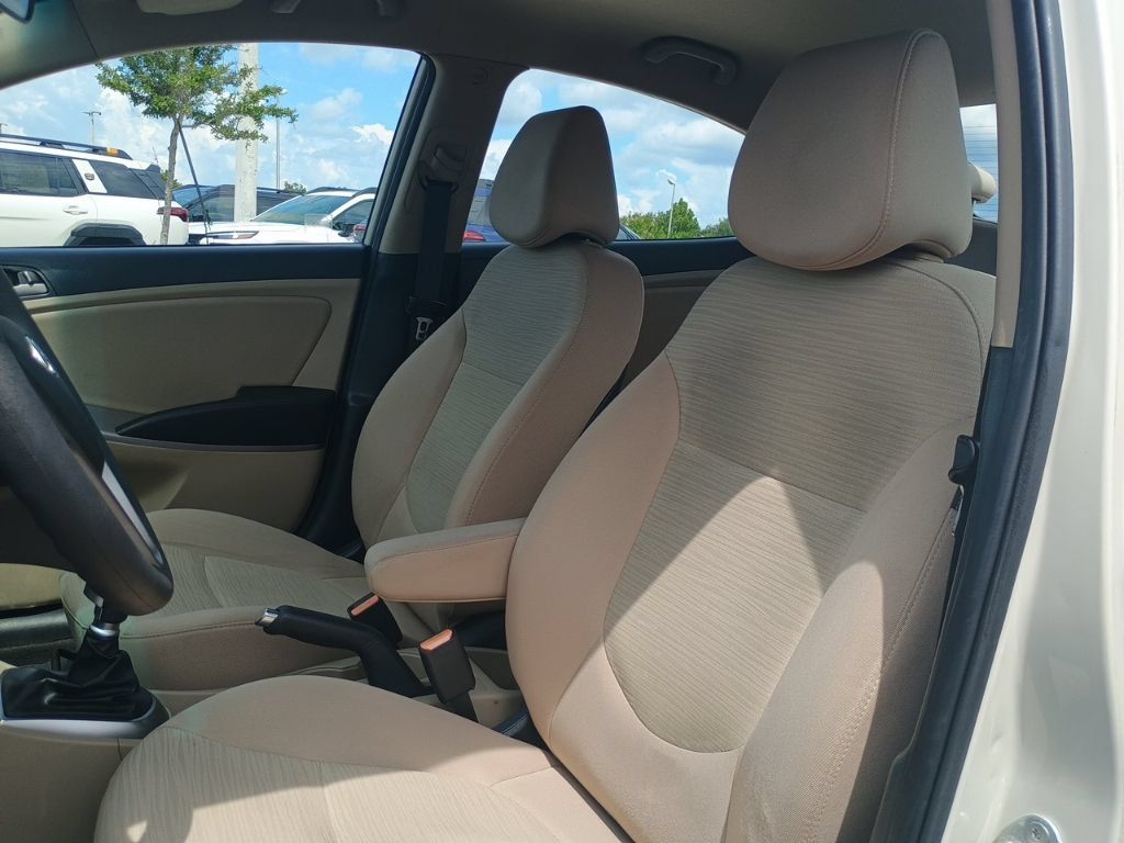 Used 2016 Hyundai Accent SE FWD image 13