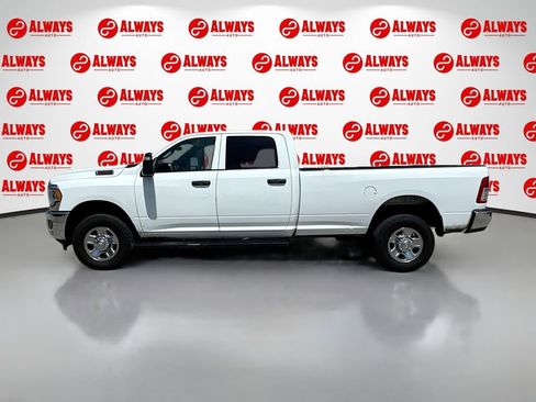 Used 2023 RAM 2500 Tradesman w/ Chrome Appearance Group image 10