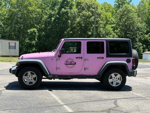 Used 2015 Jeep Wrangler Unlimited Sport w/ Quick Order Package 24S AWD/4WD image 7