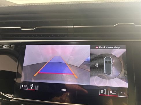 Certified 2025 Audi Q8 Premium Plus w/ Premium Plus Package image 24