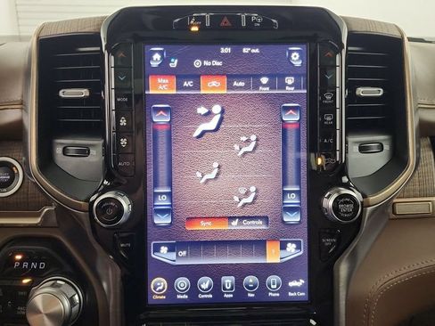 Used 2019 RAM 1500 Laramie Longhorn AWD/4WD image 17