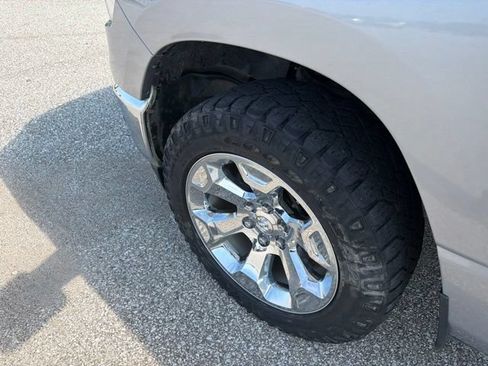Used 2020 RAM 1500 Big Horn AWD/4WD image 11
