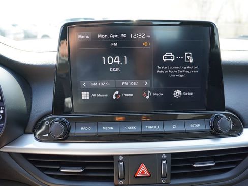 Certified 2023 Kia Forte LXS w/ LXS Technology Package FWD image 21