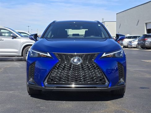 Used 2023 Lexus UX 250h F Sport image 2