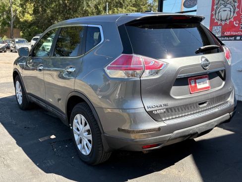 Used 2015 Nissan Rogue S w/ S Family Package image 8