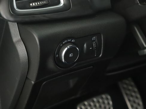 Used 2019 Buick Cascada Sport Touring FWD image 6