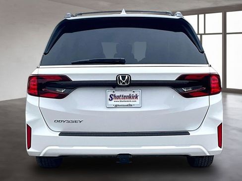 New 2026 Honda Odyssey EX-L image 4