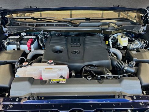 New 2026 Toyota Tundra Limited AWD/4WD image 27