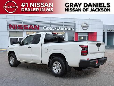 New 2026 Nissan Frontier S image 4