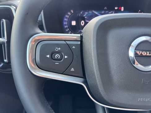 Certified 2026 Volvo XC40 B5 Plus AWD/4WD image 15
