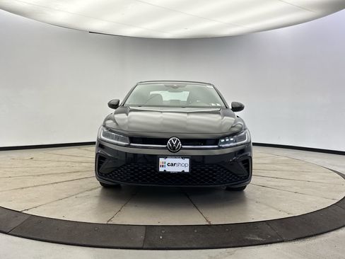 Used 2025 Volkswagen Jetta Sport FWD image 8