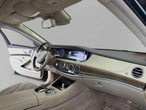 Used 2016 Mercedes-Benz S 550 Sedan image 16