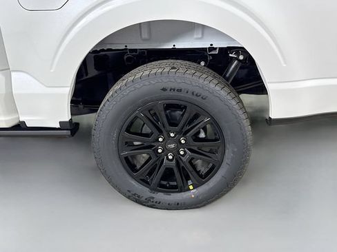 New 2026 Ford F150 Platinum w/ Equipment Group 700A Standard AWD/4WD image 31