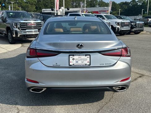 Used 2024 Lexus ES 350 w/ Premium Package FWD image 6