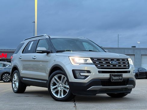 Used 2017 Ford Explorer Limited image 2
