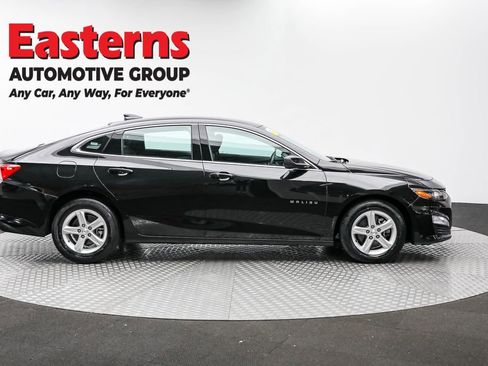 Used 2024 Chevrolet Malibu LT image 4