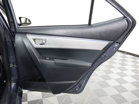 Used 2015 Toyota Corolla LE image 20