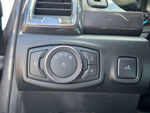 Used 2019 Ford Ranger Lariat w/ Equipment Group 501A Mid image 10