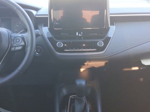 Certified 2024 Toyota Corolla SE image 30