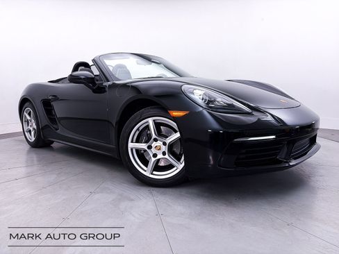 Used 2019 Porsche 718 Boxster RWD image 1