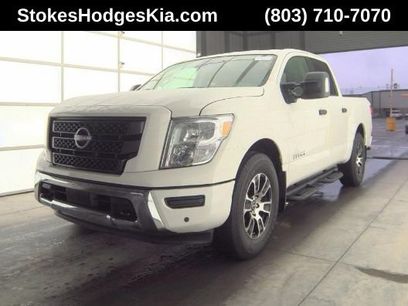 Used 2024 Nissan Titan SV w/ SV Convenience Package