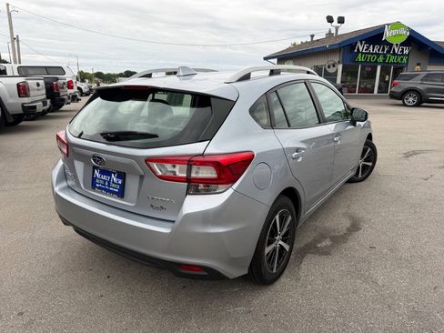 Used 2019 Subaru Impreza 2.0i Premium AWD/4WD image 9