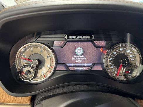 Used 2021 RAM 2500 Limited AWD/4WD image 14