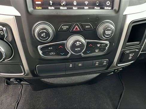 Used 2019 RAM 1500 Big Horn image 29