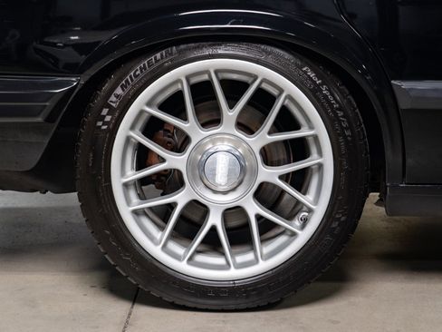 Used 1988 BMW M5 RWD image 30