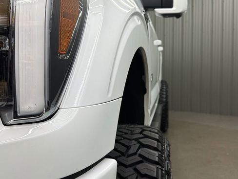 Used 2025 Ford F150 Lariat AWD/4WD image 13