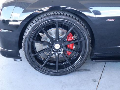 Used 2010 Chevrolet Camaro SS w/ RS Package RWD image 12